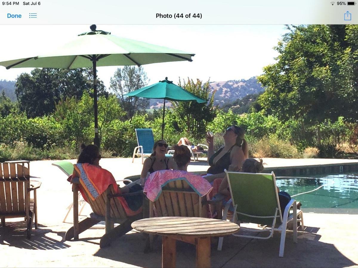 Bed & Breakfast Rustridge Ranch & Winery